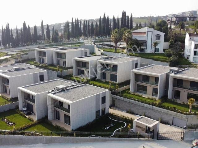 Dialog Yıldız / Bademli De Satılık Site İçi Sıfır Villa