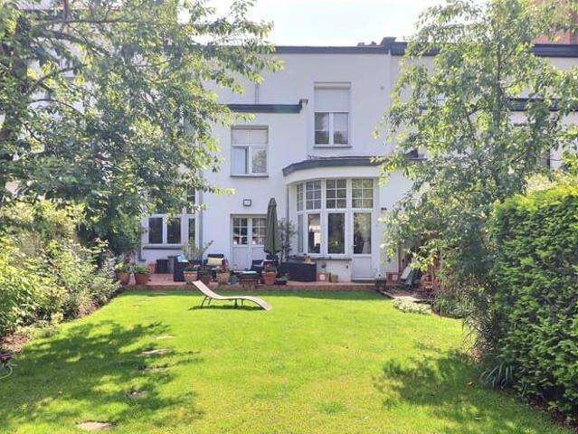 Brand Whitlock House 4 beds + garden + garage