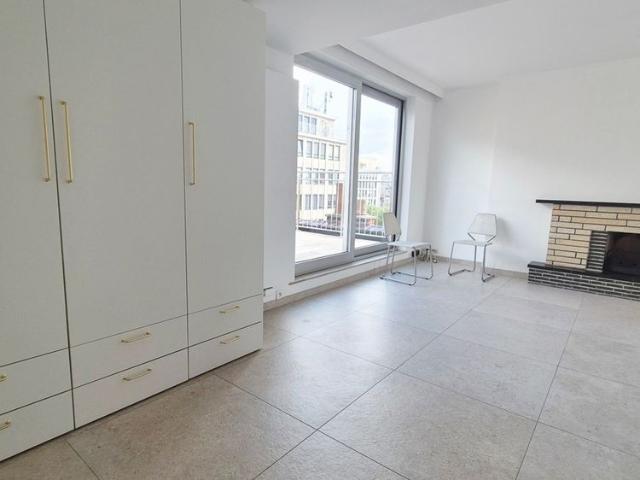 DIAMANT: Penthouse, large terraces, near EU QUARTER
