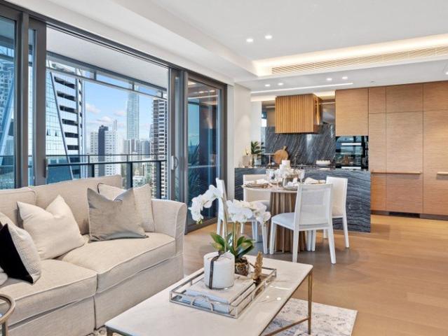 Diamond Collection 1 Bedroom Beachfront Apartment with 5 Star Services