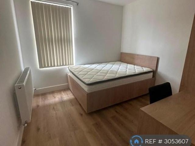 Diamond Road, Slough, SL1 1 bed in a house share to rent £650 pcm £150 pw