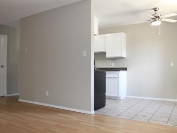 Diane 2 Apartments | 2310 17 Street West