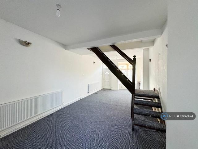 Dibble Road, Birmingham, B67 3 bed terraced house to rent £1,075 pcm £248 pw
