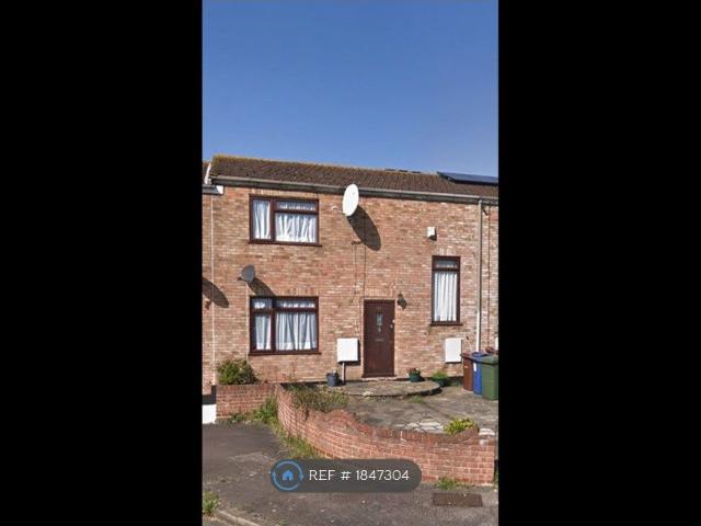 Dickens Avenue, Tilbury RM18, 3 bed terraced house to rent, £1,800 pcm | PrimeLocation