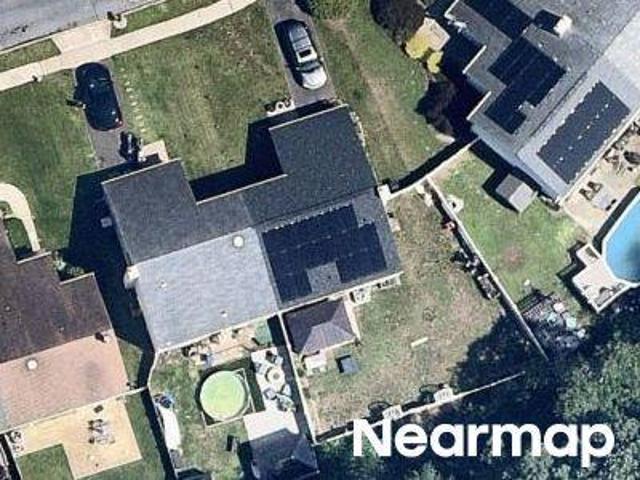 Dickenson Dr