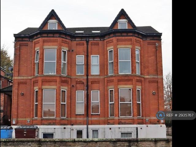 Dickenson Road, Manchester, M13 2 bed flat to rent £1,210 pcm £279 pw