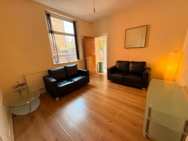 Dickenson Road, Manchester M14, 2 bed flat to rent, £1,200 pcm | PrimeLocation