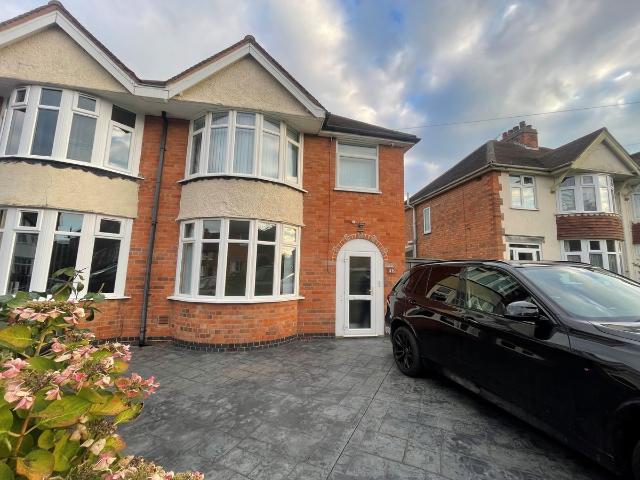 Dickins Road, Warwick CV34, 3 bed semi detached house to rent, £1,400 pcm | PrimeLocation