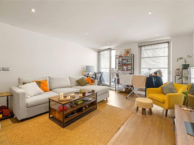 Dickinson Court EC1V, 1 bed property to rent, £3,150 pcm | PrimeLocation