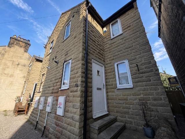 Dicks Garth Road, Menston, Ilkley. 2 bed house to rent £1,265 pcm £292 pw