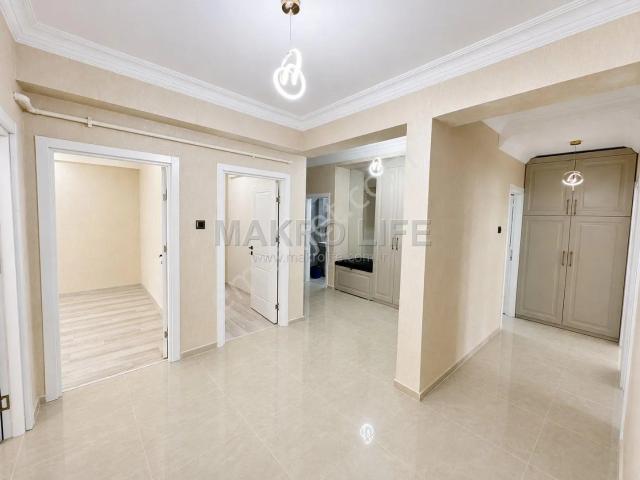 Diclekentte 75 Cadde Yürüme Mesafesin De Full Yenilenmiş 3+1