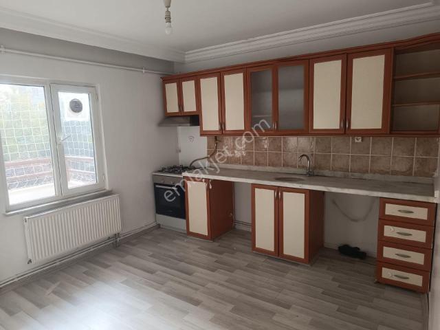 Diclekent Ana Cadde Üzeri Kiralık 3+1