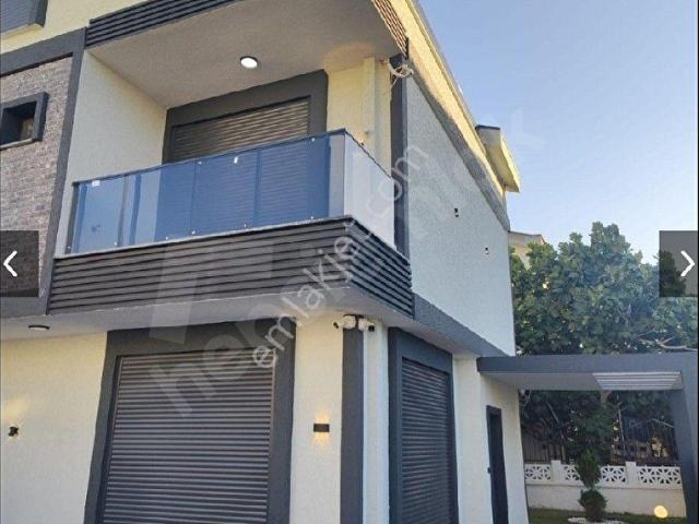 Didim Villa Muhteşem Doga manzarali bahçeli mustakil acil satilik