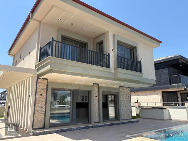 Didim Villalar Bölgesinde Tam Müstakil 4+1 Sıfır Villa