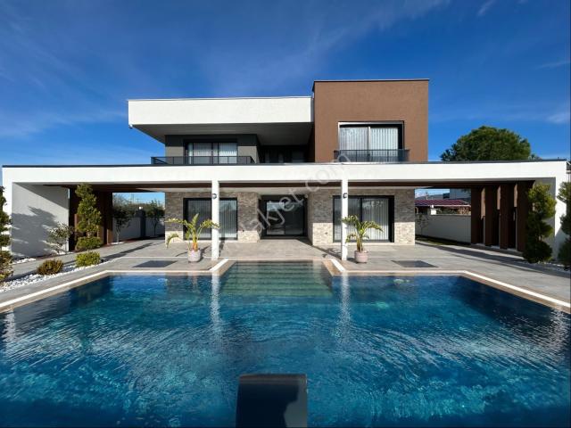 Didim Yeşiltepede 4+1 Eşyalı Lüks Villa