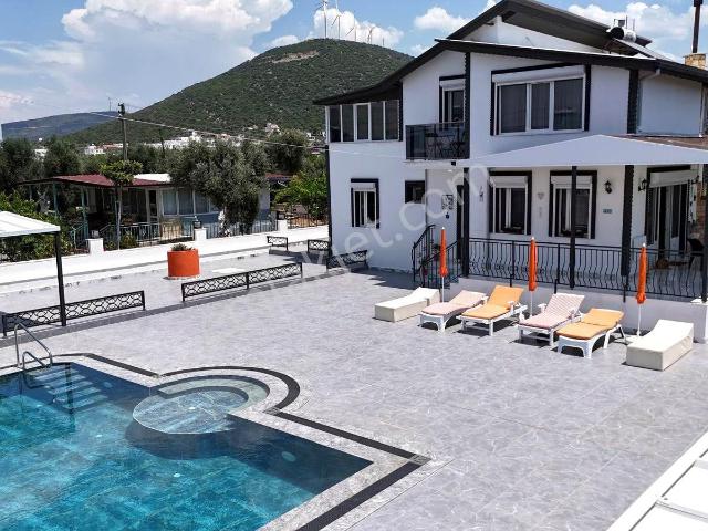 Didim Yeşiltepede Eşyalı Tadilatlı 3+1 Ayrı Mutfak Villa