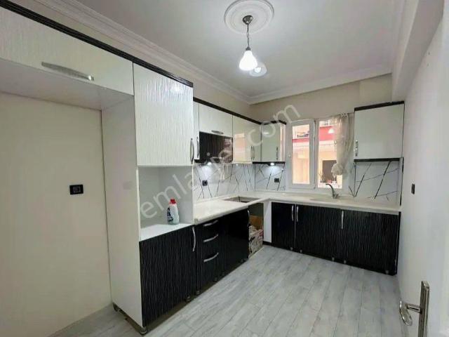 Didim Yeni Mahalle Merkezi Konum 3+1 Ayrı Mutfak Ara Kat Satılık Daire Satıyoruz