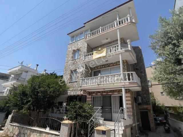 Didim Yenimahalle'de Atatürk Bulvarına 1 Dk. Mesafede 4+2 Dubleks Daire