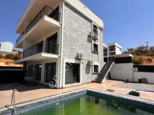 Didim Akbük’te Özel Havuzlu İki Adet Villa