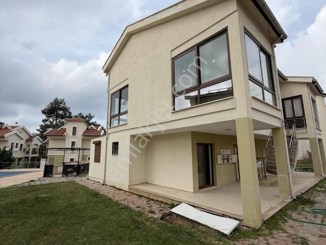 Didim Akbük Country Villaları Havuzlu Sitede 2+1 Dubleks