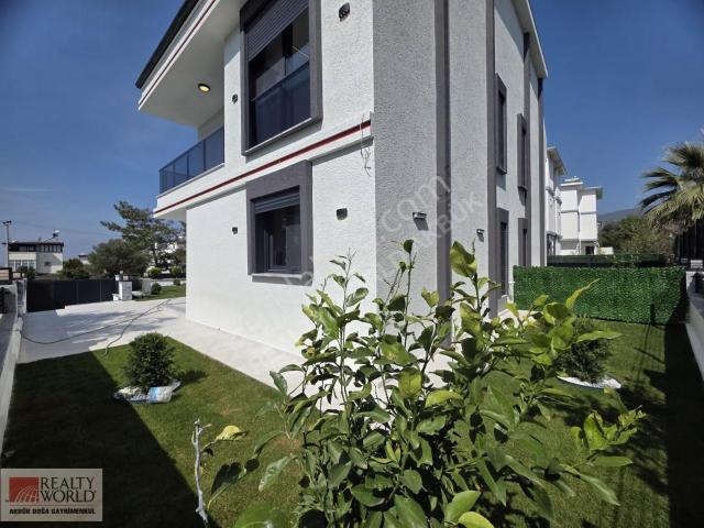 Didim Akbük'de Müstakil Bahçeli Satılık Villa