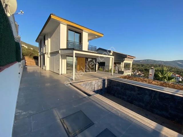 Didim Akbükte Deniz Manzaralı Sıfır Akıllı Villa !