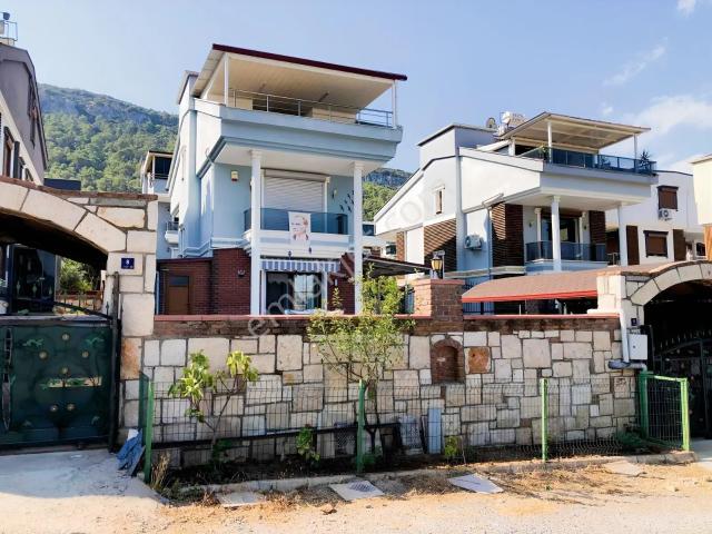 Didim Akbükte Denize 500m Mesafede Satılık Villa