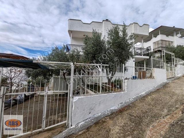 Didim Akbükte Geniş Bahçeli Kiralık Villa