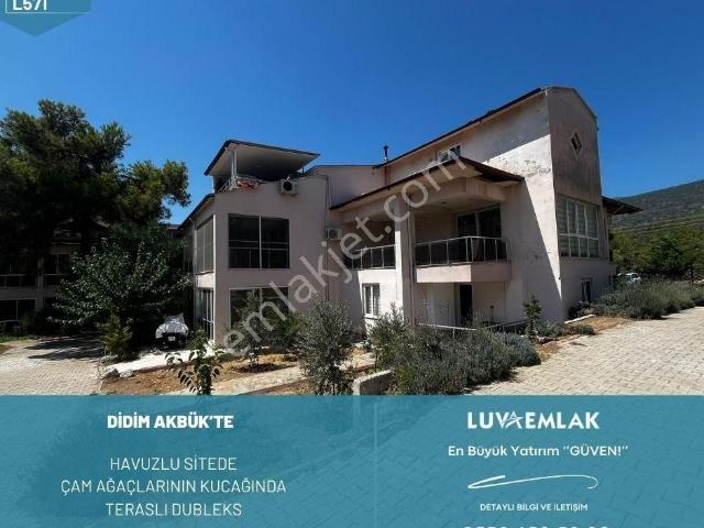 Didim Akbük'te Havuzlu Sitede Doğanın Kalbinde Ferah Dubleks