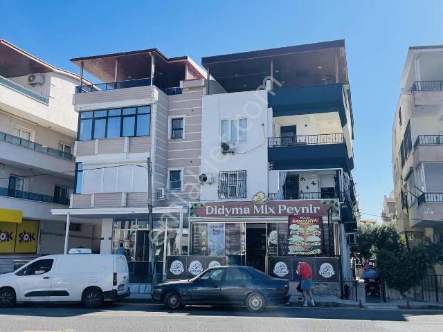 Didim Altınkum Efelerde Cadde Üzerinde Prestijli 4+1 Çatı Dublex