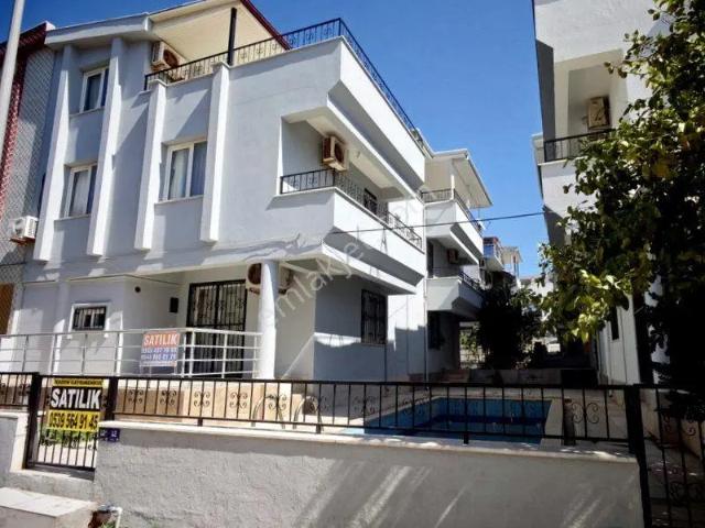 Didim Altınkum'da Ortak Havuzlu Ve Geniş Teraslı Satılık Daire