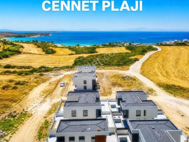 Didim Altınkum'da Denize Çok Yakın Havuzlu Otoparklı Lüks Villa