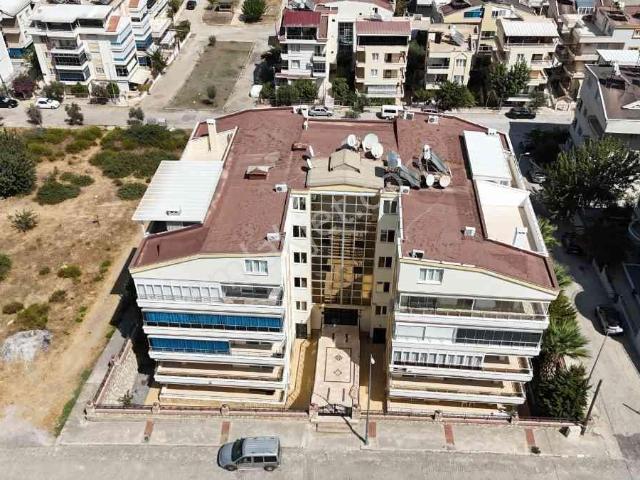 Didim Altınkum'da Havuzlu Sitede Satılık Lüks 2+1 Daire