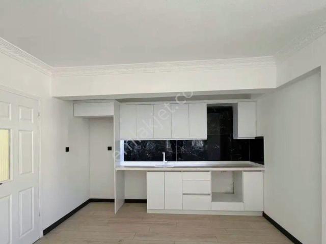 Didim Çamlıkta Mahallesinde Satılık 2+1 Geniş Ferah Güzel Bir Daire Satıyoruz