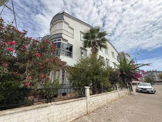 Didim Cem Evi Arkasında Şehrin Kalbinde 4+1 Eşyalı Dubleks