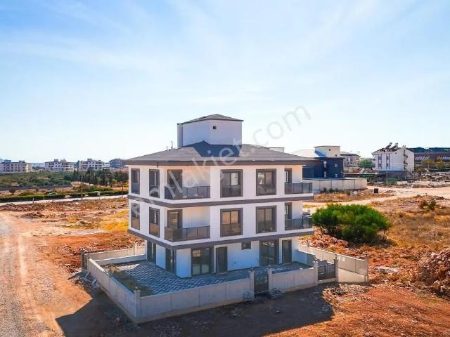 Didim Cumhuriyet Mah.de Eşyalı 1+1 Giriş Kat Daire