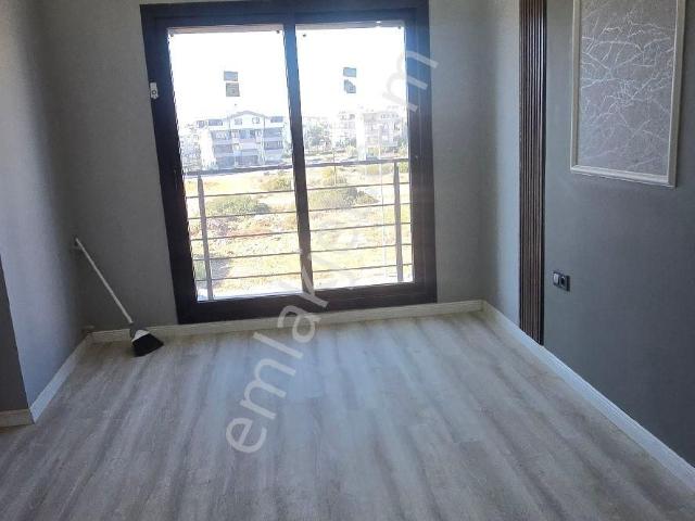 Didim Cumhuriyet Mahallesinde Satılık
