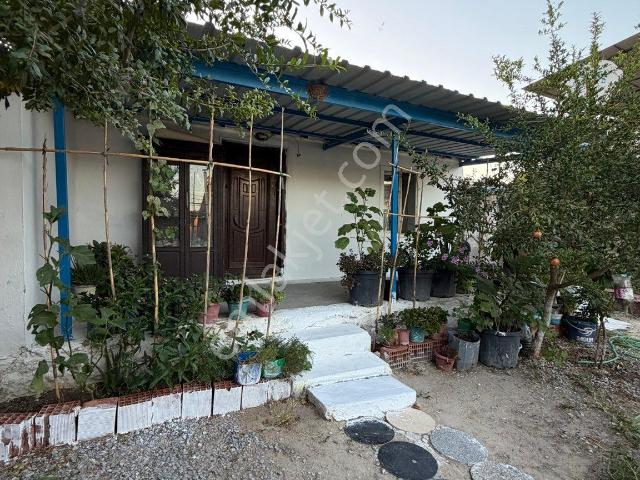 Didim’de Satılık Müstakil Ev 452 M2 Arsa İçinde
