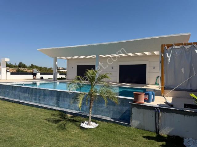 Didim’de Satılık Tek Katlı Ev