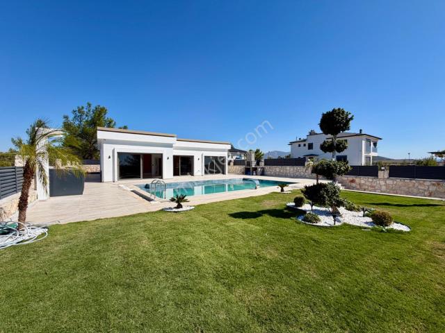 Didim’de Satılık Ultra Lüks Tek Katlı Müstakil Villa