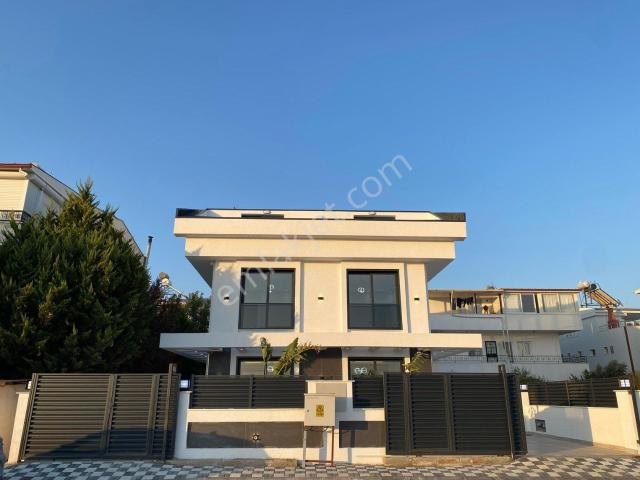 Didim Efeler’de Müstakil Otoparklı Villa