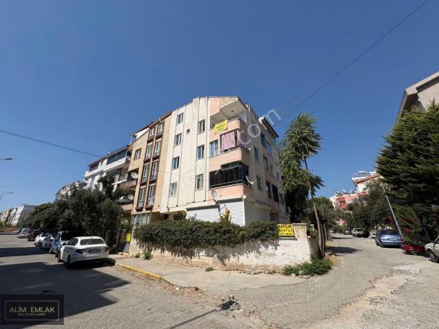 Didim Efeler Mah.okul,pazar,çarşıya Yakın Köşe Başı 3+1dubleks