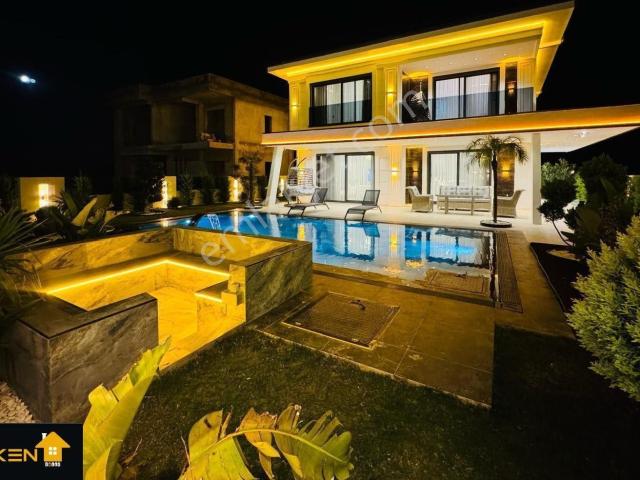 Didim Efeler Mah.'de Emsalsiz Lüks,emsalsiz İhtişam, Tam Müstakil Villa
