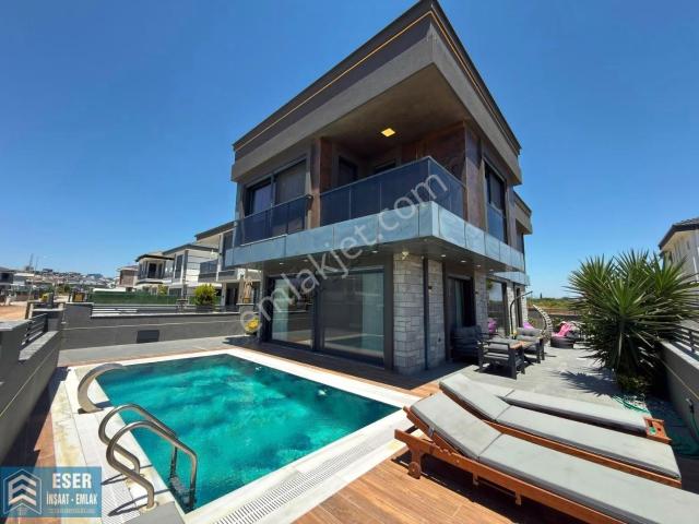 Didim Efeler Mah.satılık 3+1 Tam Müstakil Havuzlu,eşyalı Villa