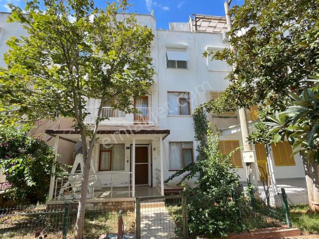 Didim Efeler Mahallesi Adliye Arkasında 3+1 Kiralık Villa