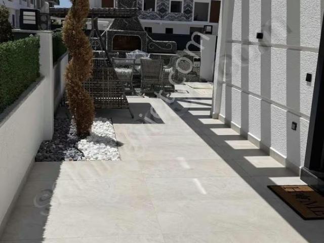 Didim Efeler Mahallesinde Satılık Lüks Villa