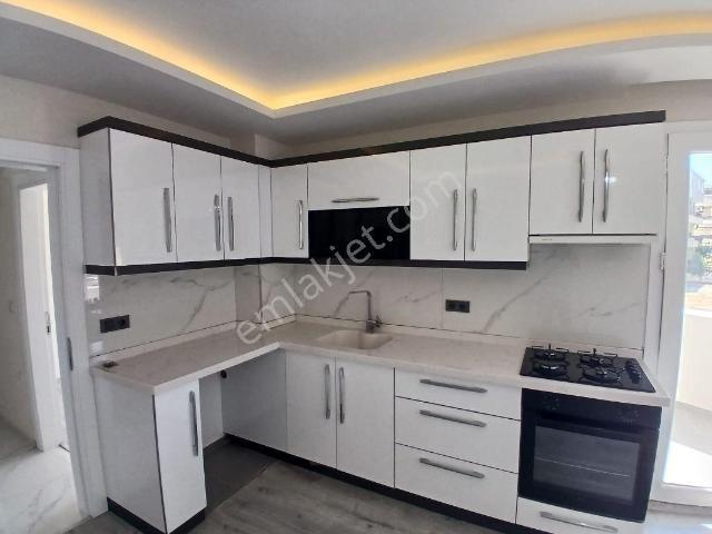 Didim Efeler Mh. Karşıyaka Market Civarı Yeni Bina Arakat Kiralık Daire