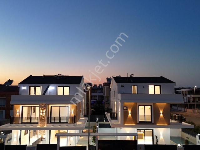 Didim Efelerde 4+1 Müstakil Havuzlu Otoparklı Cift Teraslı Villa