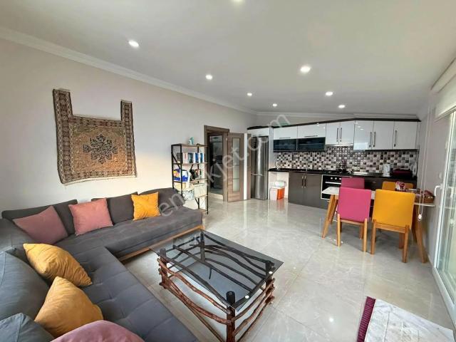 Didim Efeler'de Asansörlü Eşyalı 3+1 Dubleks Daire