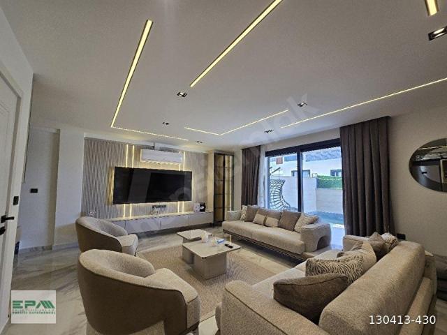 Didim Efeler'de Barbekülü ve Havuzlu Yeni Nesil 3+1 Villalar